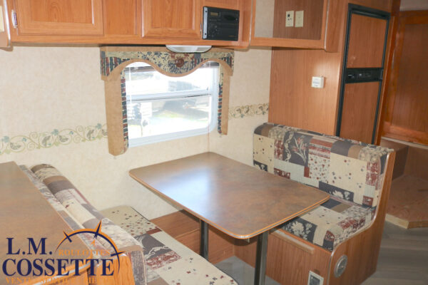 Trail Sport 27 QBSS 2007-LM Cossette inc. vr-roulotte-fifth wheel-cargo-arctic wolf -Remote-Clipper-cherokee-grey wolf-wolf pup-kodiak cub-aspen trail-dutchmen-forest river-freedom express select-coachmen-apex nano -Trois-Rivières