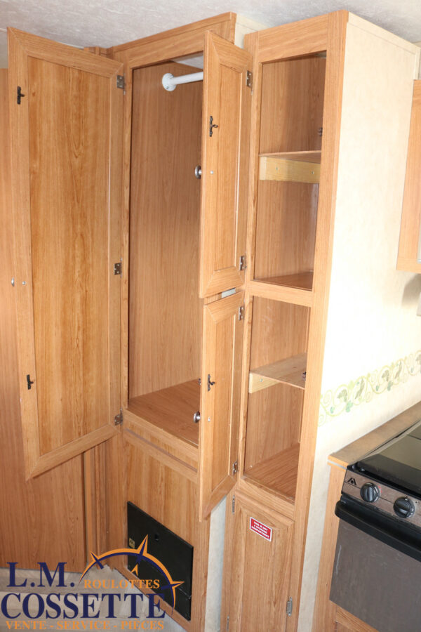 -Trail Sport 27 QBSS 2007- Cossette inc. vr-roulotte-fifth wheel-cargo-arctic wolf -Remote-Clipper-cherokee-grey wolf-wolf pup-kodiak cub-aspen trail-dutchmen-forest river-freedom express select-coachmen-apex nano -Trois-Rivières