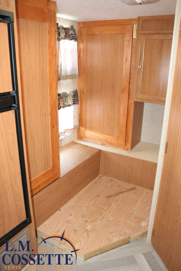 Trail Sport 27 QBSS 2007-LM Cossette inc. vr-roulotte-fifth wheel-cargo-arctic wolf -Remote-Clipper-cherokee-grey wolf-wolf pup-kodiak cub-aspen trail-dutchmen-forest river-freedom express select-coachmen-apex nano -Trois-Rivières