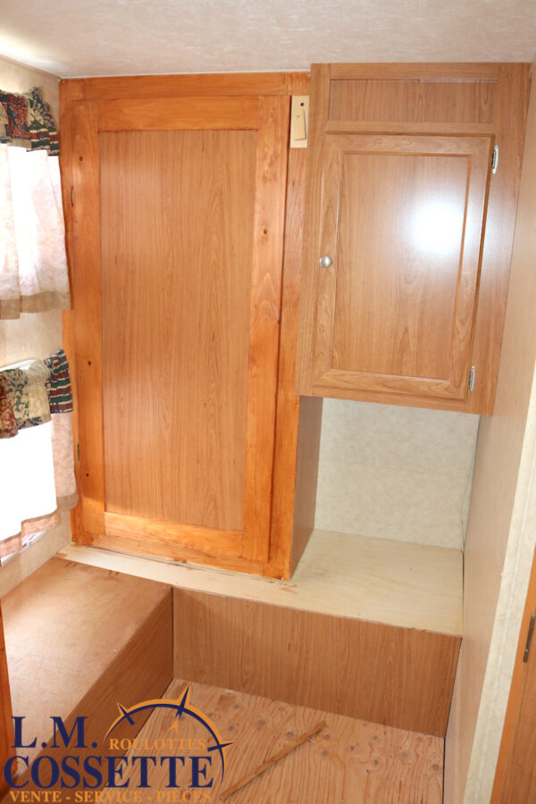 Trail Sport 27 QBSS 2007-LM Cossette inc. vr-roulotte-fifth wheel-cargo-arctic wolf -Remote-Clipper-cherokee-grey wolf-wolf pup-kodiak cub-aspen trail-dutchmen-forest river-freedom express select-coachmen-apex nano -Trois-Rivières
