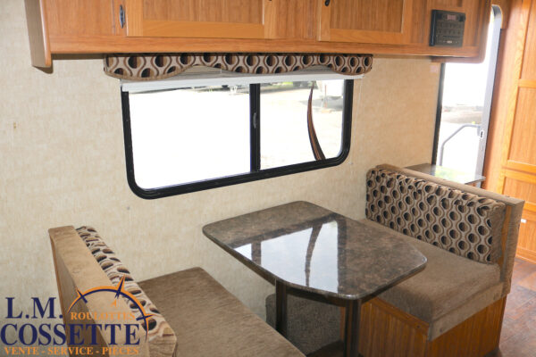 Koala 18 RB 2013-LM Cossette inc. vr-roulotte-fifth wheel-cargo-arctic wolf -Remote-Clipper-cherokee-grey wolf-wolf pup-kodiak cub-aspen trail-dutchmen-forest river-freedom express select-coachmen-apex nano -Trois-Rivières