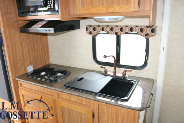 Koala 18 RB 2013-LM Cossette inc. vr-roulotte-fifth wheel-cargo-arctic wolf -Remote-Clipper-cherokee-grey wolf-wolf pup-kodiak cub-aspen trail-dutchmen-forest river-freedom express select-coachmen-apex nano -Trois-Rivières