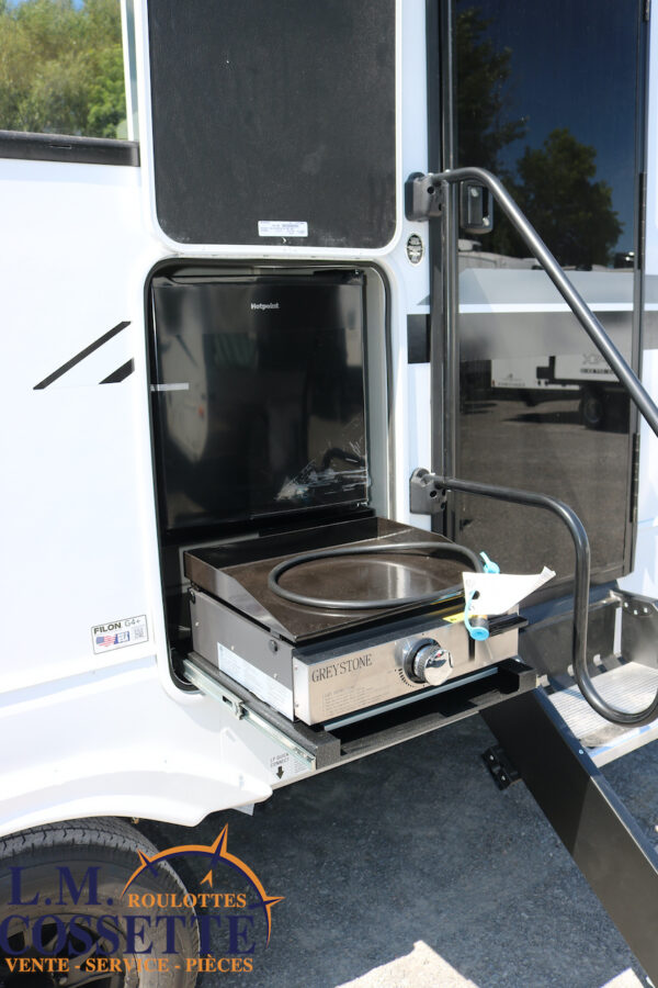 Arctic Wolf 285 OPT 2026-LM Cossette inc. vr-roulotte-fifth wheel-cargo-arctic wolf -Remote-Clipper-cherokee-grey wolf-wolf pup-kodiak cub-aspen trail-dutchmen-forest river-freedom express select-coachmen-apex nano -Trois-Rivières