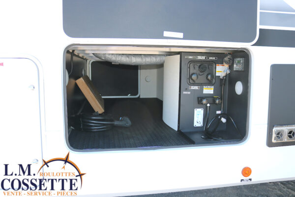 Arctic Wolf 285 OPT 2026-LM Cossette inc. vr-roulotte-fifth wheel-cargo-arctic wolf -Remote-Clipper-cherokee-grey wolf-wolf pup-kodiak cub-aspen trail-dutchmen-forest river-freedom express select-coachmen-apex nano -Trois-Rivières