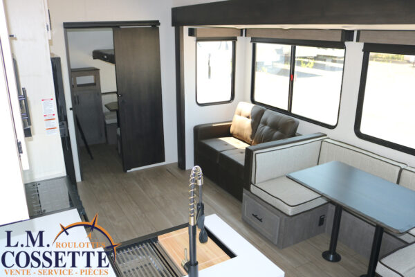 Arctic Wolf 285 OPT 2026-LM Cossette inc. vr-roulotte-fifth wheel-cargo-arctic wolf -Remote-Clipper-cherokee-grey wolf-wolf pup-kodiak cub-aspen trail-dutchmen-forest river-freedom express select-coachmen-apex nano -Trois-Rivières
