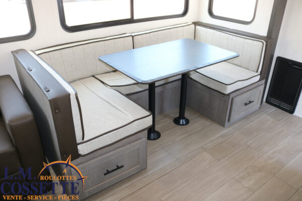 Arctic Wolf 285 OPT 2026-LM Cossette inc. vr-roulotte-fifth wheel-cargo-arctic wolf -Remote-Clipper-cherokee-grey wolf-wolf pup-kodiak cub-aspen trail-dutchmen-forest river-freedom express select-coachmen-apex nano -Trois-Rivières