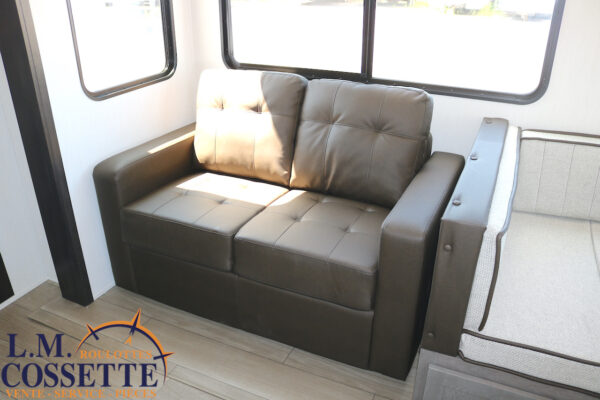 Arctic Wolf 285 OPT 2026-LM Cossette inc. vr-roulotte-fifth wheel-cargo-arctic wolf -Remote-Clipper-cherokee-grey wolf-wolf pup-kodiak cub-aspen trail-dutchmen-forest river-freedom express select-coachmen-apex nano -Trois-Rivières