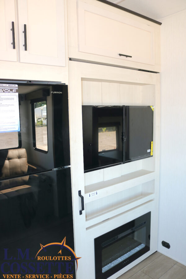 Arctic Wolf 285 OPT 2026-LM Cossette inc. vr-roulotte-fifth wheel-cargo-arctic wolf -Remote-Clipper-cherokee-grey wolf-wolf pup-kodiak cub-aspen trail-dutchmen-forest river-freedom express select-coachmen-apex nano -Trois-Rivières