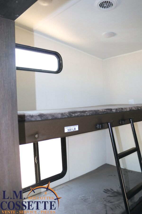 Arctic Wolf 285 OPT 2026-LM Cossette inc. vr-roulotte-fifth wheel-cargo-arctic wolf -Remote-Clipper-cherokee-grey wolf-wolf pup-kodiak cub-aspen trail-dutchmen-forest river-freedom express select-coachmen-apex nano -Trois-Rivières