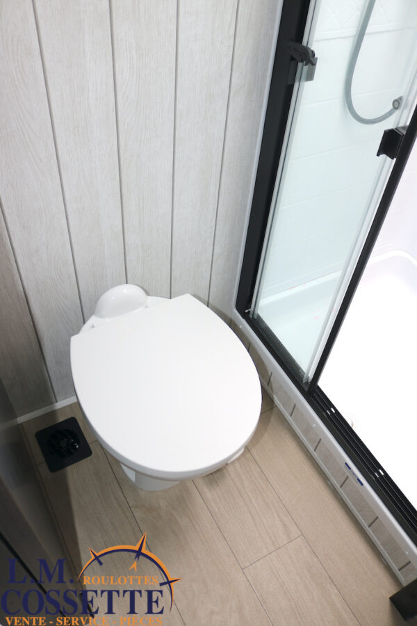 Arctic Wolf 285 OPT 2026-LM Cossette inc. vr-roulotte-fifth wheel-cargo-arctic wolf -Remote-Clipper-cherokee-grey wolf-wolf pup-kodiak cub-aspen trail-dutchmen-forest river-freedom express select-coachmen-apex nano -Trois-Rivières