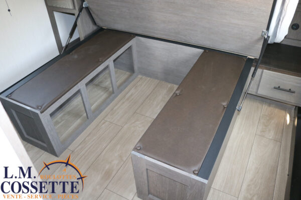 Arctic Wolf 285 OPT 2026-LM Cossette inc. vr-roulotte-fifth wheel-cargo-arctic wolf -Remote-Clipper-cherokee-grey wolf-wolf pup-kodiak cub-aspen trail-dutchmen-forest river-freedom express select-coachmen-apex nano -Trois-Rivières