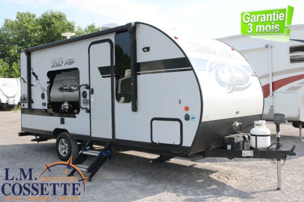 Wolf Pup 16 FQBL 2019 ( Édition Black Label ) -LM Cossette inc. vr-roulotte-fifth wheel-cargo-arctic wolf -Remote-Clipper-cherokee-grey wolf-wolf pup-kodiak cub-aspen trail-dutchmen-forest river-freedom express select-coachmen-apex nano -Trois-Rivières