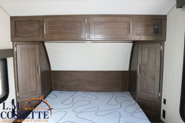 Wolf Pup 16 FQBL 2019 ( Édition Black Label ) -LM Cossette inc. vr-roulotte-fifth wheel-cargo-arctic wolf -Remote-Clipper-cherokee-grey wolf-wolf pup-kodiak cub-aspen trail-dutchmen-forest river-freedom express select-coachmen-apex nano -Trois-Rivières