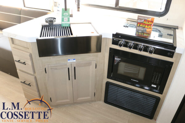 Grey Wolf 26 BRB 2026-LM Cossette inc. vr-roulotte-fifth wheel-cargo-arctic wolf -Remote-Clipper-cherokee-grey wolf-wolf pup-kodiak cub-aspen trail-dutchmen-forest river-freedom express select-coachmen-apex nano -Trois-Rivières