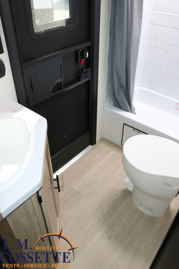 Grey Wolf 26 BRB 2026-LM Cossette inc. vr-roulotte-fifth wheel-cargo-arctic wolf -Remote-Clipper-cherokee-grey wolf-wolf pup-kodiak cub-aspen trail-dutchmen-forest river-freedom express select-coachmen-apex nano -Trois-Rivières
