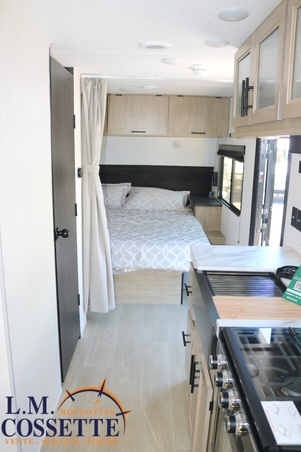 Grey Wolf 20 RDSE 2026-LM Cossette inc. vr-roulotte-fifth wheel-cargo-arctic wolf -Remote-Clipper-cherokee-grey wolf-wolf pup-kodiak cub-aspen trail-dutchmen-forest river-freedom express select-coachmen-apex nano -Trois-Rivières