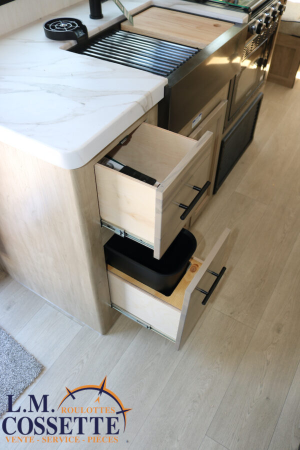 Grey Wolf 20 RDSE 2026-LM Cossette inc. vr-roulotte-fifth wheel-cargo-arctic wolf -Remote-Clipper-cherokee-grey wolf-wolf pup-kodiak cub-aspen trail-dutchmen-forest river-freedom express select-coachmen-apex nano -Trois-Rivières