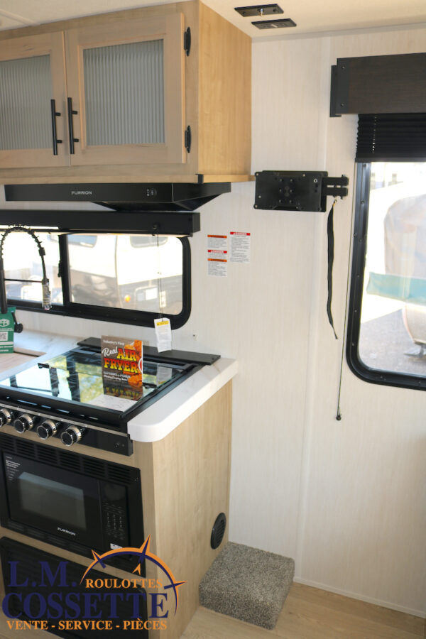 Grey Wolf 20 RDSE 2026-LM Cossette inc. vr-roulotte-fifth wheel-cargo-arctic wolf -Remote-Clipper-cherokee-grey wolf-wolf pup-kodiak cub-aspen trail-dutchmen-forest river-freedom express select-coachmen-apex nano -Trois-Rivières