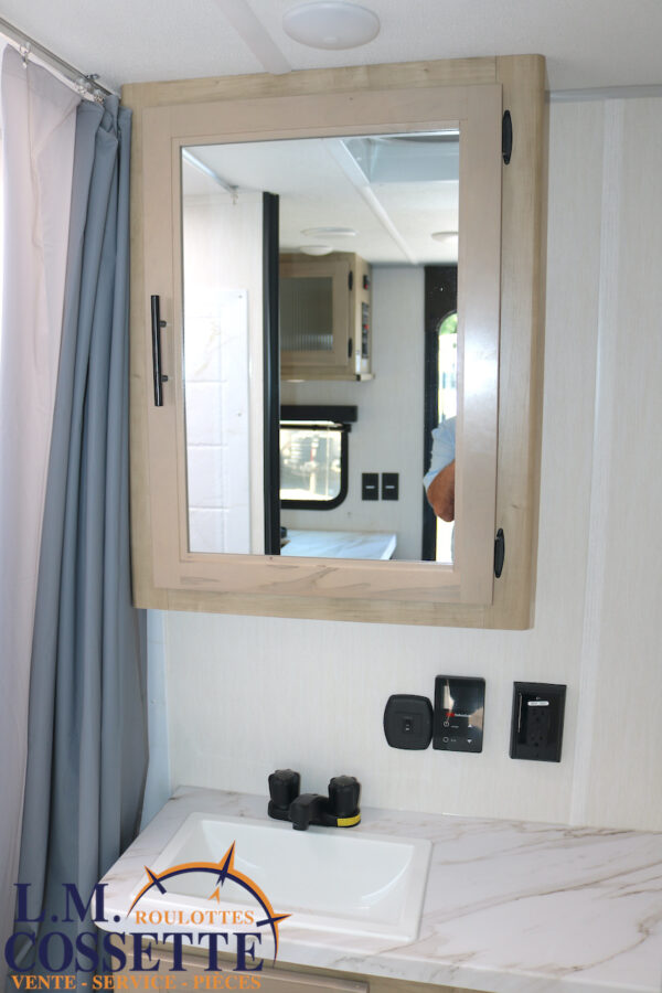 Grey Wolf 20 RDSE 2026-LM Cossette inc. vr-roulotte-fifth wheel-cargo-arctic wolf -Remote-Clipper-cherokee-grey wolf-wolf pup-kodiak cub-aspen trail-dutchmen-forest river-freedom express select-coachmen-apex nano -Trois-Rivières