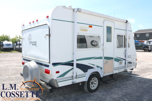 Surveyor 180 T 2004-LM Cossette inc. vr-roulotte-fifth wheel-cargo-arctic wolf -Remote-Clipper-cherokee-grey wolf-wolf pup-kodiak cub-aspen trail-dutchmen-forest river-freedom express select-coachmen-apex nano -Trois-Rivières