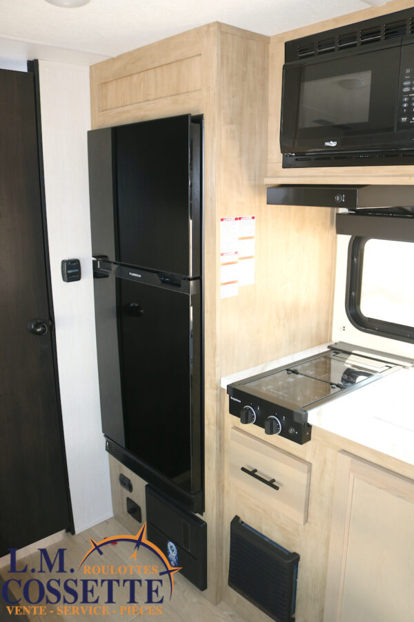 Wolf Pup 16 FQ 2026-LM Cossette inc. vr-roulotte-fifth wheel-cargo-arctic wolf -Remote-Clipper-cherokee-grey wolf-wolf pup-kodiak cub-aspen trail-dutchmen-forest river-freedom express select-coachmen-apex nano -Trois-Rivières