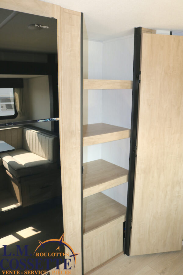 Grey Wolf 26 DBH 2026-LM Cossette inc. vr-roulotte-fifth wheel-cargo-arctic wolf -Remote-Clipper-cherokee-grey wolf-wolf pup-kodiak cub-aspen trail-dutchmen-forest river-freedom express select-coachmen-apex nano -Trois-Rivières