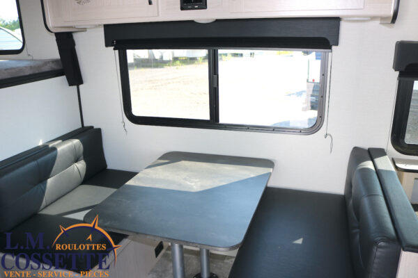 Apex Nano 185 BH 2022-LM Cossette inc. vr-roulotte-fifth wheel-cargo-arctic wolf -Remote-Clipper-cherokee-grey wolf-wolf pup-kodiak cub-aspen trail-dutchmen-forest river-freedom express select-coachmen-apex nano -Trois-Rivières