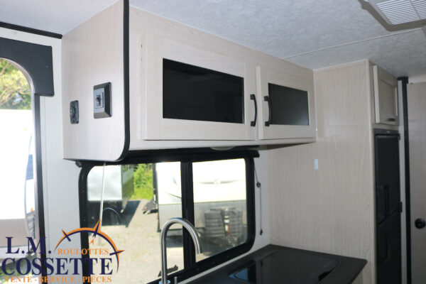 Apex Nano 185 BH 2022-LM Cossette inc. vr-roulotte-fifth wheel-cargo-arctic wolf -Remote-Clipper-cherokee-grey wolf-wolf pup-kodiak cub-aspen trail-dutchmen-forest river-freedom express select-coachmen-apex nano -Trois-Rivières