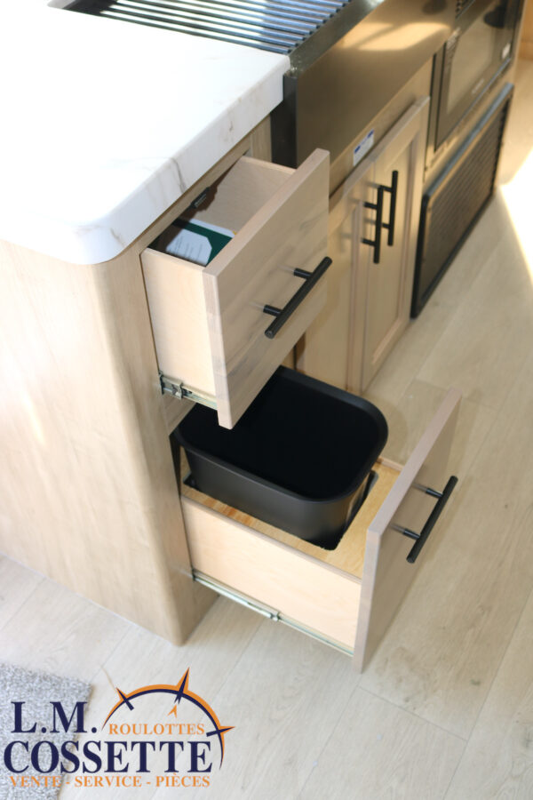 Grey Wolf 20 RDSE 2026-LM Cossette inc. vr-roulotte-fifth wheel-cargo-arctic wolf -Remote-Clipper-cherokee-grey wolf-wolf pup-kodiak cub-aspen trail-dutchmen-forest river-freedom express select-coachmen-apex nano -Trois-Rivières