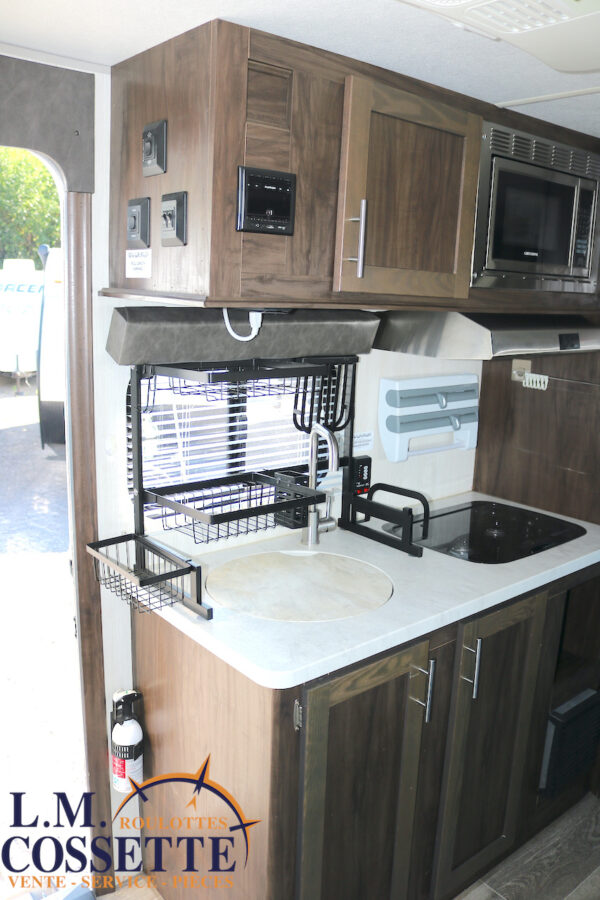 Wolf Pup 18 TO 2019-LM Cossette inc. vr-roulotte-fifth wheel-cargo-arctic wolf -Remote-Clipper-cherokee-grey wolf-wolf pup-kodiak cub-aspen trail-dutchmen-forest river-freedom express select-coachmen-apex nano -Trois-Rivières