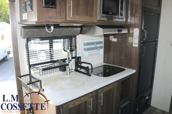 Wolf Pup 18 TO 2019-LM Cossette inc. vr-roulotte-fifth wheel-cargo-arctic wolf -Remote-Clipper-cherokee-grey wolf-wolf pup-kodiak cub-aspen trail-dutchmen-forest river-freedom express select-coachmen-apex nano -Trois-Rivières