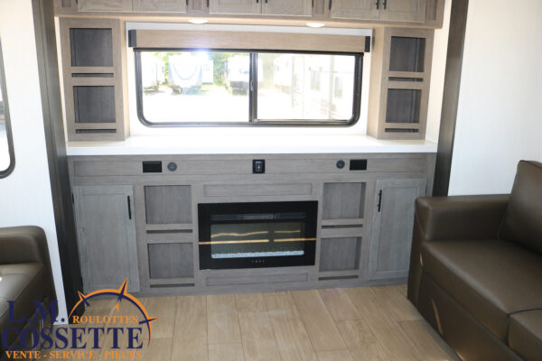 Arctic Wolf 289 PANO 2026-LM Cossette inc. vr-roulotte-fifth wheel-cargo-arctic wolf -Remote-Clipper-cherokee-grey wolf-wolf pup-kodiak cub-aspen trail-dutchmen-forest river-freedom express select-coachmen-apex nano -Trois-Rivières