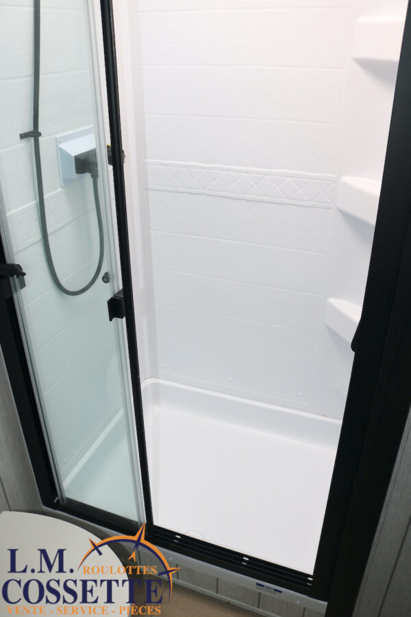 Arctic Wolf 289 PANO 2026-LM Cossette inc. vr-roulotte-fifth wheel-cargo-arctic wolf -Remote-Clipper-cherokee-grey wolf-wolf pup-kodiak cub-aspen trail-dutchmen-forest river-freedom express select-coachmen-apex nano -Trois-Rivières