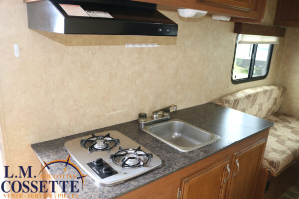Starcraft 17 FB 2012-LM Cossette inc. vr-roulotte-fifth wheel-cargo-arctic wolf -Remote-Clipper-cherokee-grey wolf-wolf pup-kodiak cub-aspen trail-dutchmen-forest river-freedom express select-coachmen-apex nano -Trois-Rivières