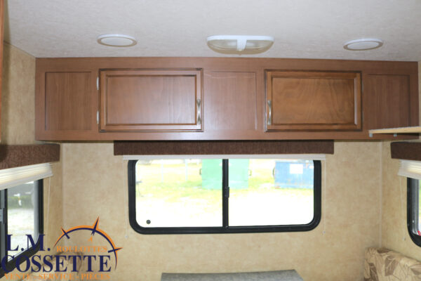 Starcraft 17 FB 2012-LM Cossette inc. vr-roulotte-fifth wheel-cargo-arctic wolf -Remote-Clipper-cherokee-grey wolf-wolf pup-kodiak cub-aspen trail-dutchmen-forest river-freedom express select-coachmen-apex nano -Trois-Rivières