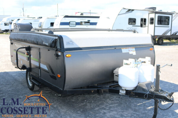 Rockwood 1980 2020 --LM Cossette inc. vr-roulotte-fifth wheel-cargo-arctic wolf -Remote-Clipper-cherokee-grey wolf-wolf pup-kodiak cub-aspen trail-dutchmen-forest river-freedom express select-coachmen-apex nano -Trois-Rivières