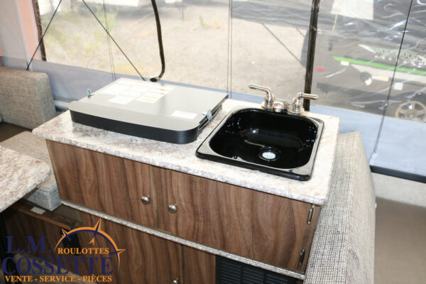 Viking 2308 STLS 2018-LM Cossette inc. vr-roulotte-fifth wheel-cargo-arctic wolf -Remote-Clipper-cherokee-grey wolf-wolf pup-kodiak cub-aspen trail-dutchmen-forest river-freedom express select-coachmen-apex nano -Trois-Rivières