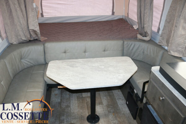 Rockwood 1980 2020 --LM Cossette inc. vr-roulotte-fifth wheel-cargo-arctic wolf -Remote-Clipper-cherokee-grey wolf-wolf pup-kodiak cub-aspen trail-dutchmen-forest river-freedom express select-coachmen-apex nano -Trois-Rivières
