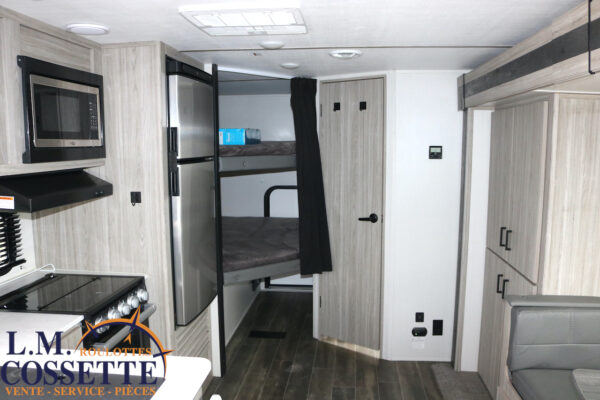 Passport 221 BH 2023-LM Cossette inc. vr-roulotte-fifth wheel-cargo-arctic wolf -Remote-Clipper-cherokee-grey wolf-wolf pup-kodiak cub-aspen trail-dutchmen-forest river-freedom express select-coachmen-apex nano -Trois-Rivières