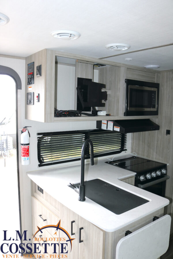 Passport 221 BH 2023-LM Cossette inc. vr-roulotte-fifth wheel-cargo-arctic wolf -Remote-Clipper-cherokee-grey wolf-wolf pup-kodiak cub-aspen trail-dutchmen-forest river-freedom express select-coachmen-apex nano -Trois-Rivières