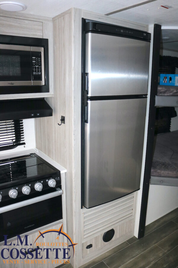 Passport 221 BH 2023-LM Cossette inc. vr-roulotte-fifth wheel-cargo-arctic wolf -Remote-Clipper-cherokee-grey wolf-wolf pup-kodiak cub-aspen trail-dutchmen-forest river-freedom express select-coachmen-apex nano -Trois-Rivières