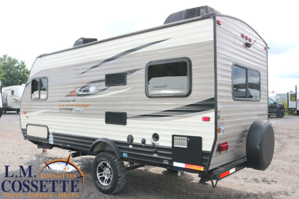 Autumn Ridge 17 RD 2017-LM Cossette inc. vr-roulotte-fifth wheel-cargo-arctic wolf -Remote-Clipper-cherokee-grey wolf-wolf pup-kodiak cub-aspen trail-dutchmen-forest river-freedom express select-coachmen-apex nano -Trois-Rivières