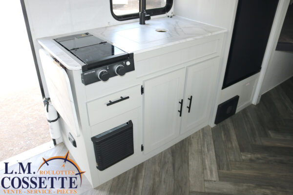 Wildwood 178 BHSK 2022-LM Cossette inc. vr-roulotte-fifth wheel-cargo-arctic wolf -Remote-Clipper-cherokee-grey wolf-wolf pup-kodiak cub-aspen trail-dutchmen-forest river-freedom express select-coachmen-apex nano -Trois-Rivières