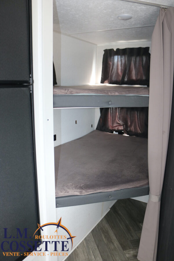 Wildwood 178 BHSK 2022-LM Cossette inc. vr-roulotte-fifth wheel-cargo-arctic wolf -Remote-Clipper-cherokee-grey wolf-wolf pup-kodiak cub-aspen trail-dutchmen-forest river-freedom express select-coachmen-apex nano -Trois-Rivières