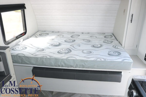 Wildwood 178 BHSK 2022-LM Cossette inc. vr-roulotte-fifth wheel-cargo-arctic wolf -Remote-Clipper-cherokee-grey wolf-wolf pup-kodiak cub-aspen trail-dutchmen-forest river-freedom express select-coachmen-apex nano -Trois-Rivières