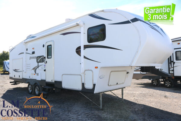 Avenger 529 RBS 2014-LM Cossette inc. vr-roulotte-fifth wheel-cargo-arctic wolf -Remote-Clipper-cherokee-grey wolf-wolf pup-kodiak cub-aspen trail-dutchmen-forest river-freedom express select-coachmen-apex nano -Trois-Rivières-fond