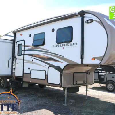 Cruiser 29 MK 2013-LM Cossette inc. vr-roulotte-fifth wheel-cargo-arctic wolf -Remote-Clipper-cherokee-grey wolf-wolf pup-kodiak cub-aspen trail-dutchmen-forest river-freedom express select-coachmen-apex nano -Trois-Rivières-fond