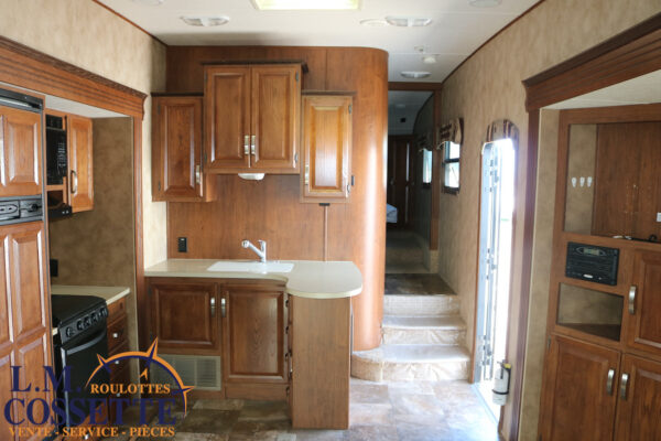 Cruiser 29 MK 2013-LM Cossette inc. vr-roulotte-fifth wheel-cargo-arctic wolf -Remote-Clipper-cherokee-grey wolf-wolf pup-kodiak cub-aspen trail-dutchmen-forest river-freedom express select-coachmen-apex nano -Trois-Rivières-fond