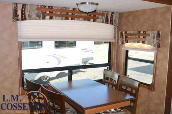 Cruiser 29 MK 2013-LM Cossette inc. vr-roulotte-fifth wheel-cargo-arctic wolf -Remote-Clipper-cherokee-grey wolf-wolf pup-kodiak cub-aspen trail-dutchmen-forest river-freedom express select-coachmen-apex nano -Trois-Rivières-fond