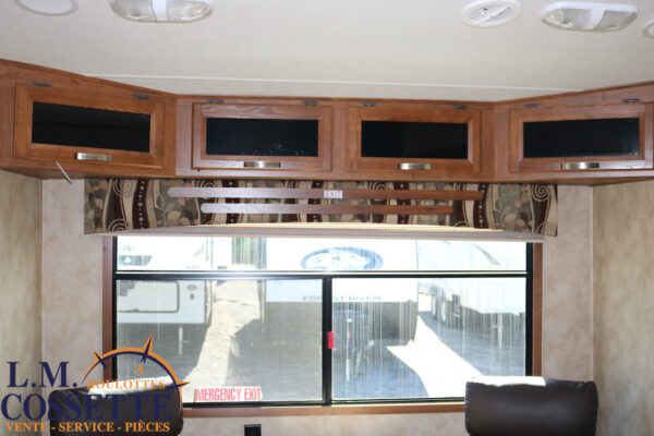 Cruiser 29 MK 2013-LM Cossette inc. vr-roulotte-fifth wheel-cargo-arctic wolf -Remote-Clipper-cherokee-grey wolf-wolf pup-kodiak cub-aspen trail-dutchmen-forest river-freedom express select-coachmen-apex nano -Trois-Rivières-fond